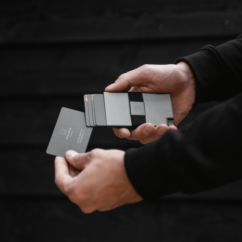 Gunmetal | Aluminum Cardholder